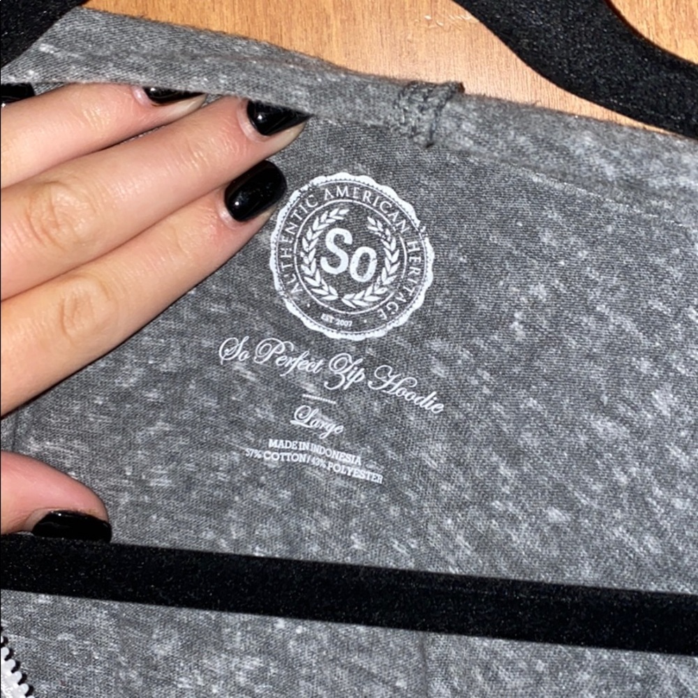 Lightweight jacket - Picture 3 of 3